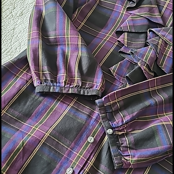 LRL Ruffled Trim Neckline Buttondown Plaid Blouse - Picture 15 of 15